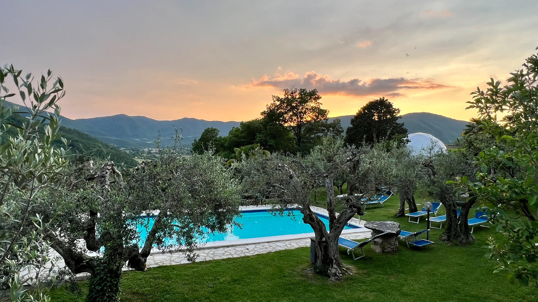 Glamping umbria toscana