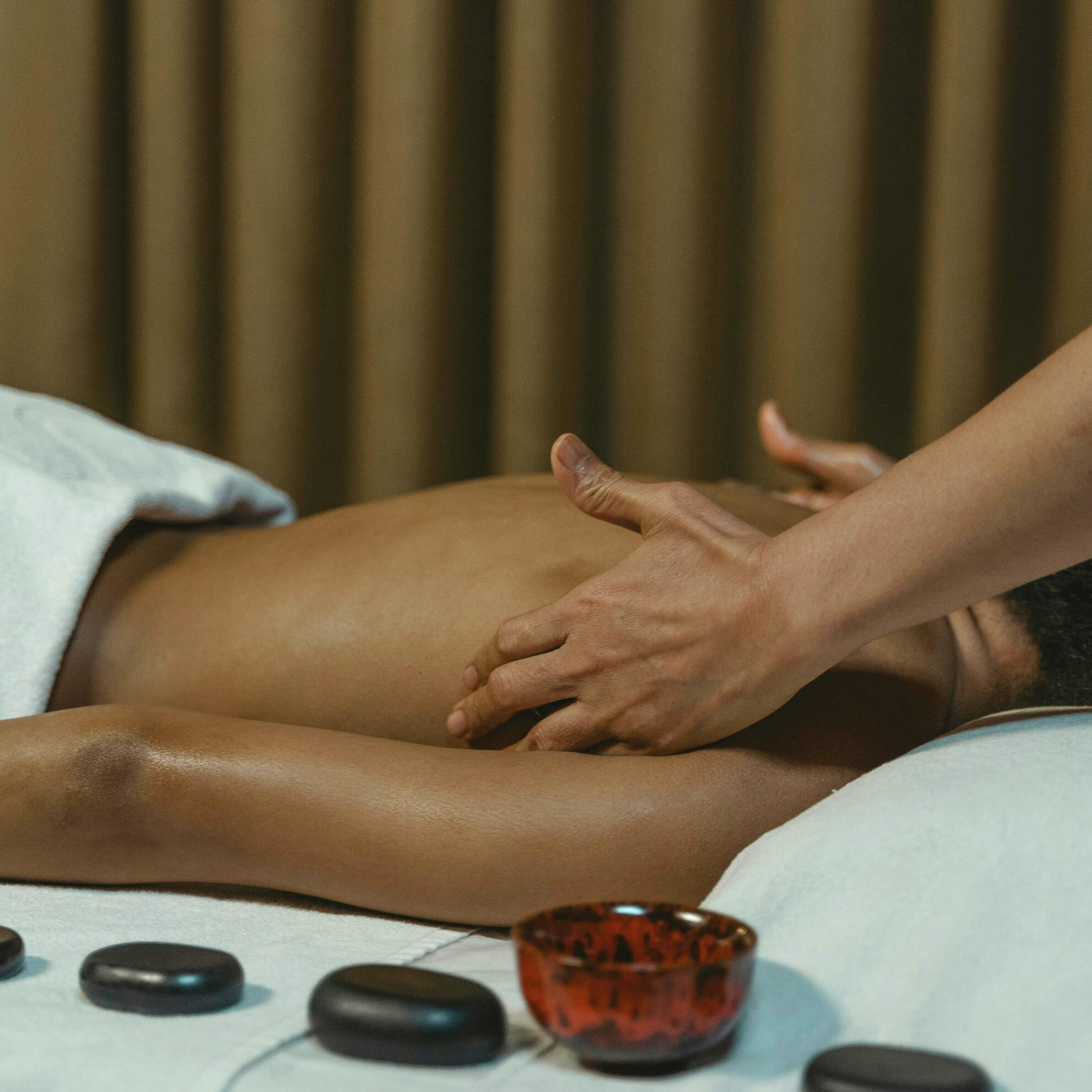 Massaggio rilassante glamping umbria Umbria bolla trasparente massaggio rilassante